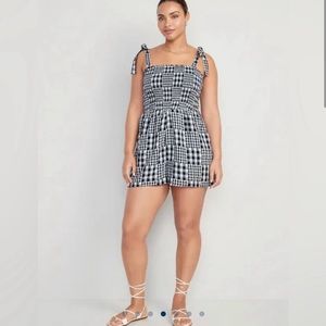 Old Navy Gingham Tie-Shoulder Navy Romper